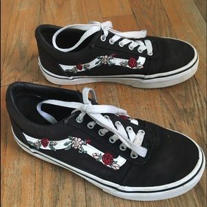 van flower shoes